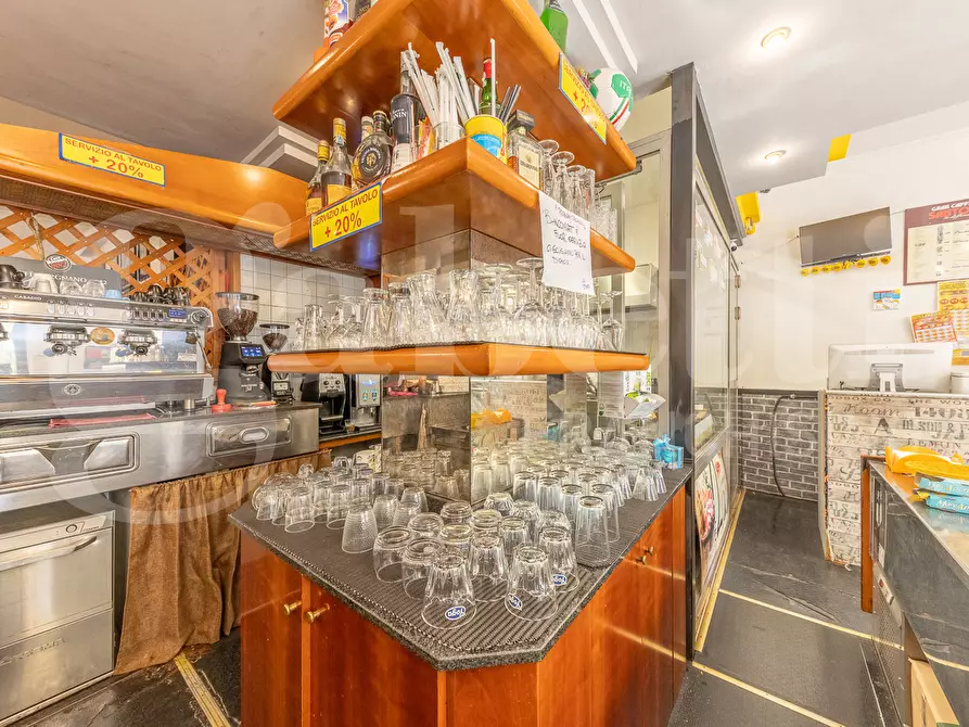 Immagine 11 di Bar / Ristorante in vendita  in Via Cogoleto a Roma