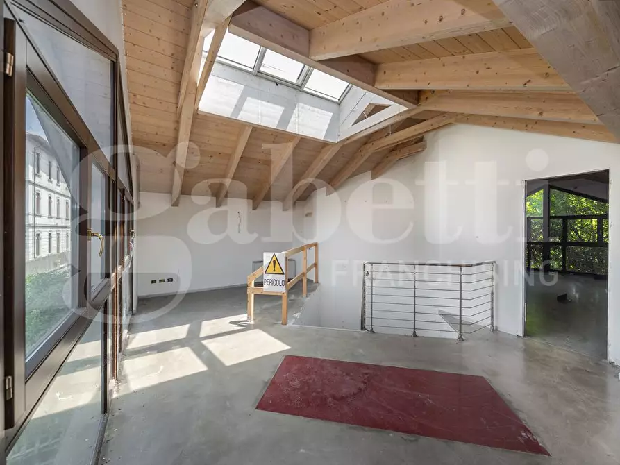 Immagine 28 di Ufficio in vendita  in Via Vezzani, 3 a Bernareggio