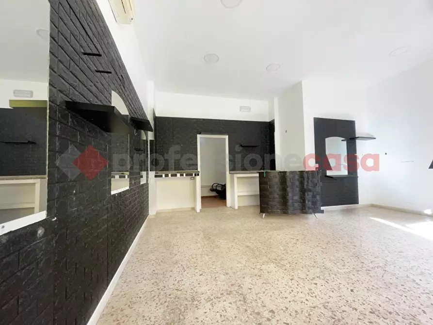 Immagine 12 di Negozio in affitto  in Via Paolessi, 61 a Rieti