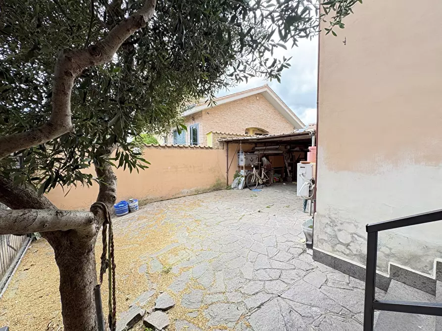 Immagine 4 di Appartamento in vendita  in Via Buscate, 32 a Roma