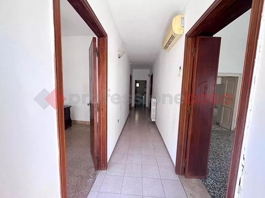 Immagine 2 di Casa indipendente in vendita  in Via Toti a Poggiardo