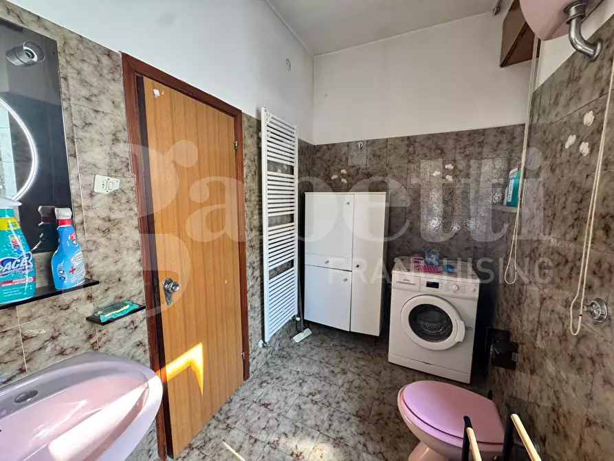 Immagine 23 di Appartamento in vendita  in Viale Orsini, 157 a Giulianova