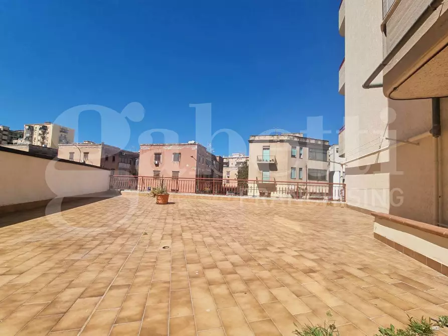 Immagine 18 di Appartamento in vendita  in Via Volontari Italiani del Sangue a Palermo