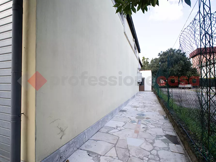 Immagine 12 di Attività commerciale in vendita  in Via Osteria della Fontana, 11 a Anagni