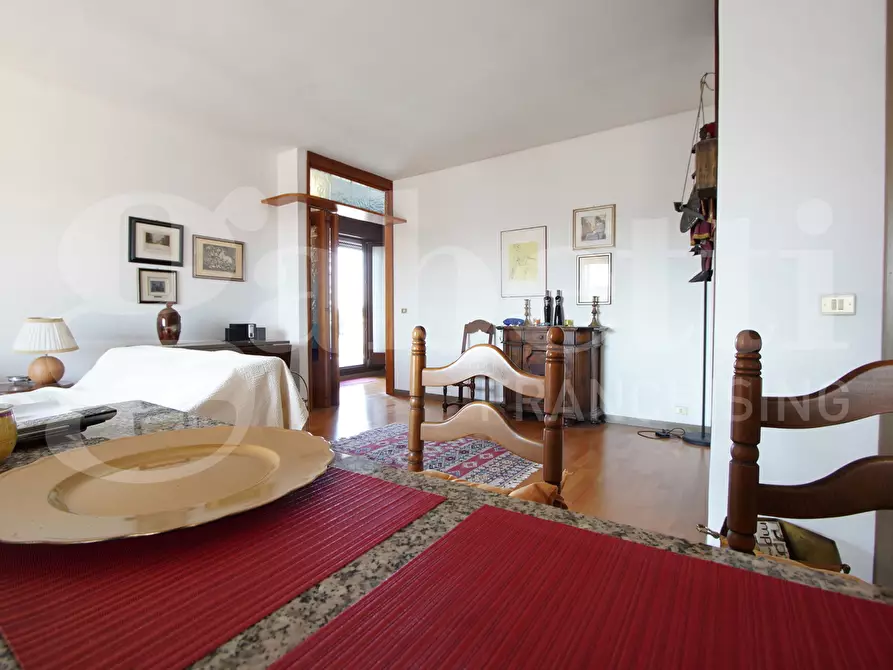 Immagine 7 di Appartamento in vendita  in Viale Giuseppe Garibaldi, . a Venezia