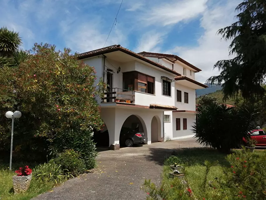 Immagine 9 di Palazzo in vendita  in Via Santi Sebastiano e Rocco, 5 a Sezze