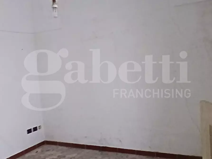 Immagine 13 di Casa indipendente in vendita  in Via Guiscardi a Ostuni