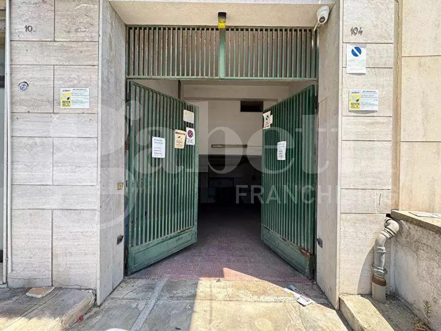 Immagine 17 di Appartamento in vendita  in Viale Leopardi, 100 a Lecce