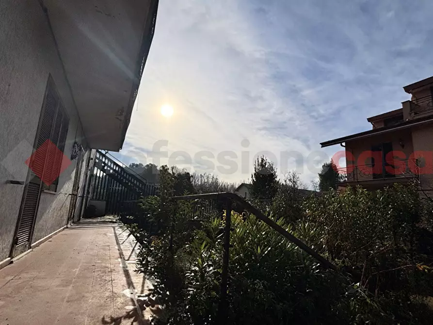 Immagine 5 di Villa in vendita  in Via Villini, 21 a Alatri