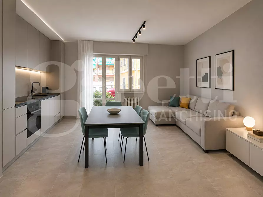 Immagine 1 di Appartamento in vendita  in Via Del Cigno a Finale Ligure