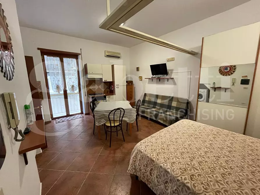 Immagine 1 di Appartamento in vendita  in Vico 11 Lungomare Caboto, 41 a Gaeta