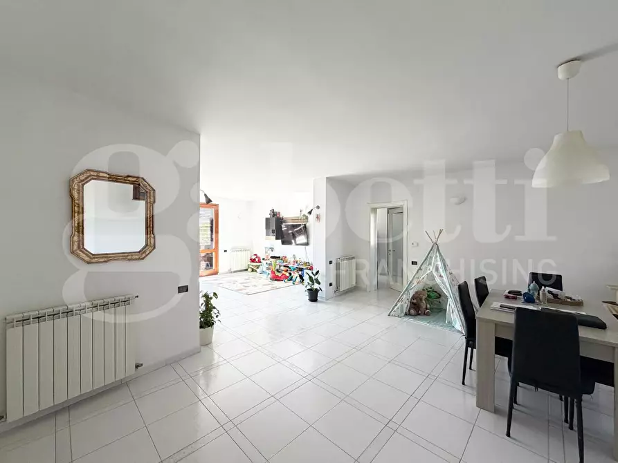 Immagine 11 di Appartamento in vendita  in Via MICHELANGELO, 33 a Assisi