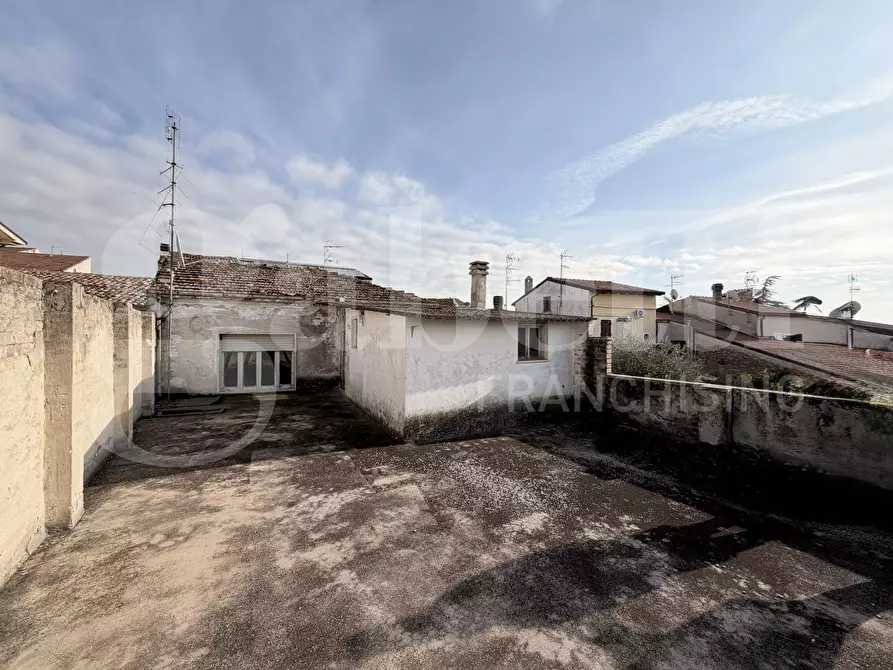 Immagine 17 di Terratetto in vendita  in Via Italo de Berardinis, 42 a Nereto