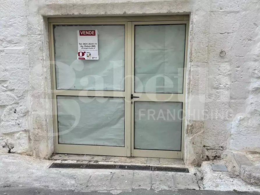 Immagine 1 di Box auto in vendita  in Via Roma a Ostuni