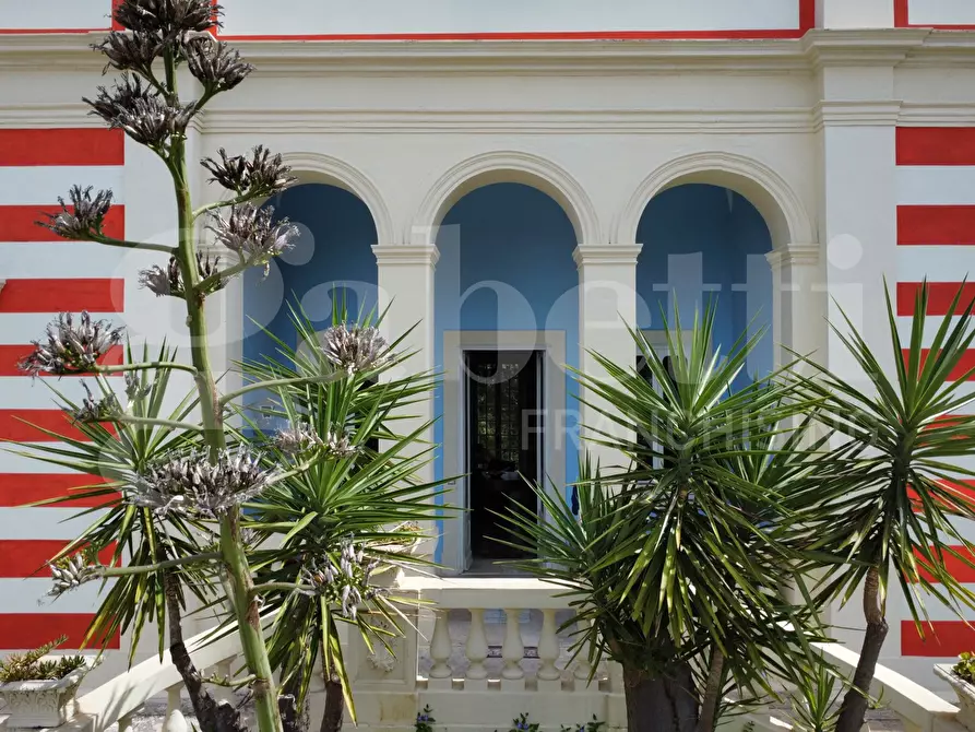 Immagine 1 di Villa in vendita  in Via Garibaldi, 43 a Arnesano