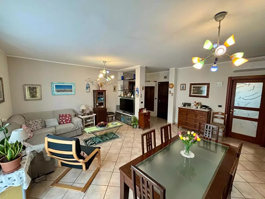 Immagine 1 di Appartamento in vendita  in Via Domenico Berti a Orbassano