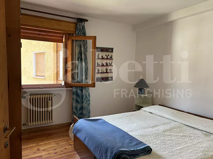 Immagine 43 di Appartamento in vendita  in Via Corno D'Aola, 5 a Ponte Di Legno