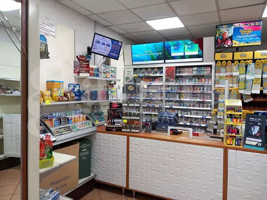 Immagine 4 di Attività commerciale in vendita  in Via Lungoliri Simoncelli, 72 a Sora