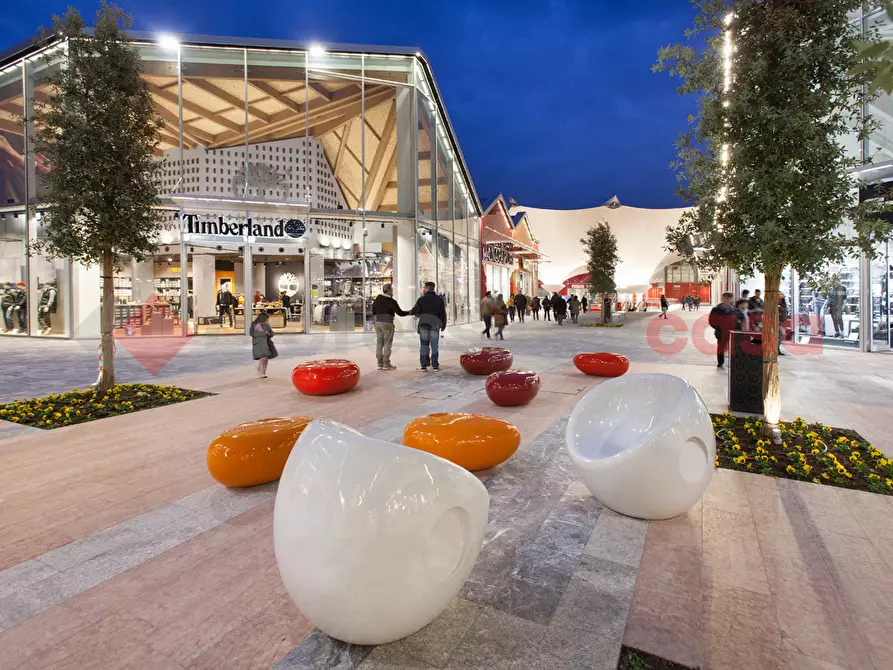 Immagine 4 di Appartamento in vendita  in Via SAN VITTORE, 26 a Locate Di Triulzi