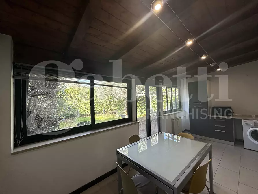 Immagine 13 di Villetta a schiera in vendita  in Via GAMBIERI, 9 a Settingiano