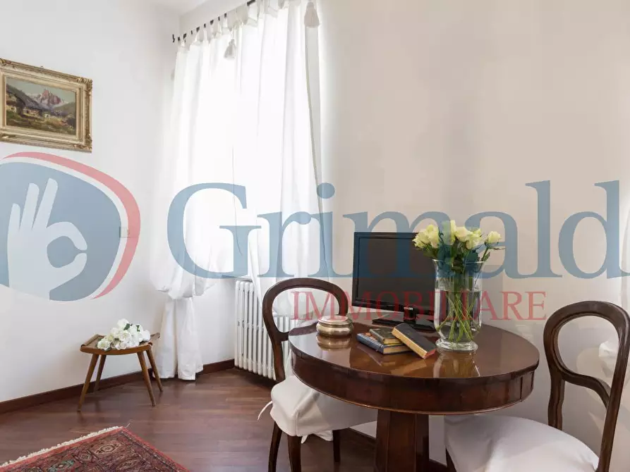 Immagine 7 di Palazzo in vendita  in Via BEATRICE a Massa