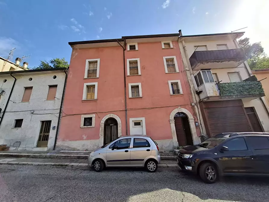 Immagine 2 di Palazzo in vendita  in Via Spinelle, 17 a Sora