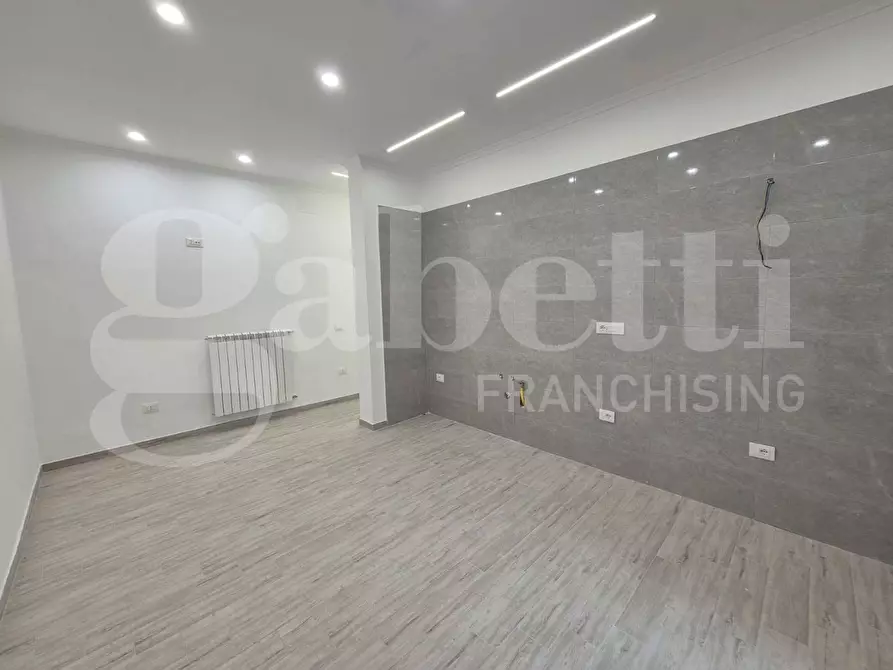 Immagine 5 di Appartamento in vendita  in Largo Cuparella, 15 a Torre Annunziata