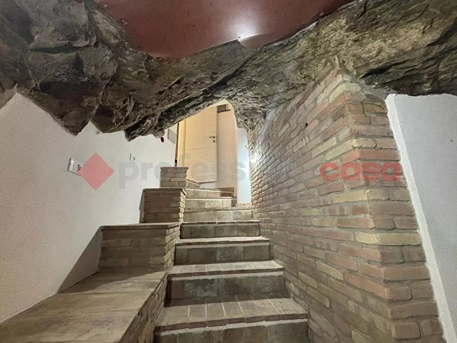 Immagine 8 di Negozio in vendita  in Via moele tosi, 2 a Paliano