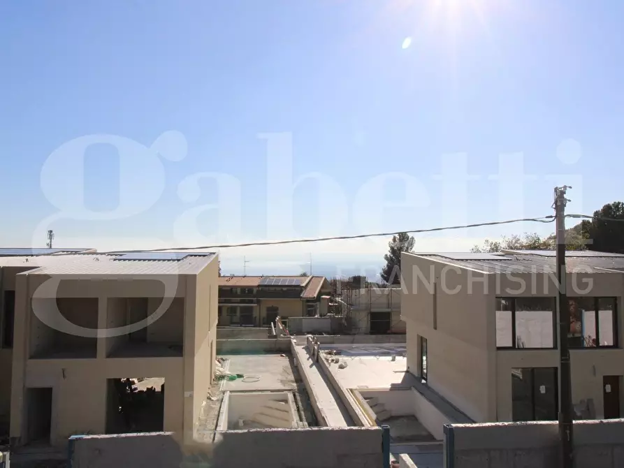 Immagine 10 di Appartamento in vendita  in Via Cardinale Giuseppe Francicanava, 2 a Sant'agata Li Battiati