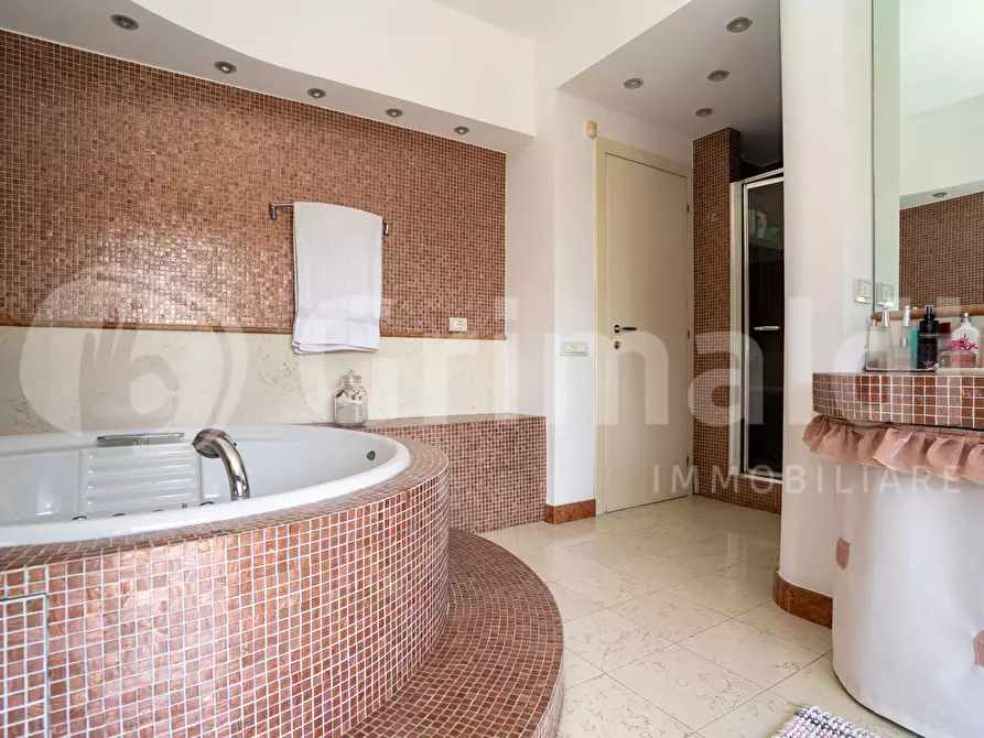 Immagine 8 di Attico in vendita  in Via papa giovanni  XXIII, 9 a Lesmo