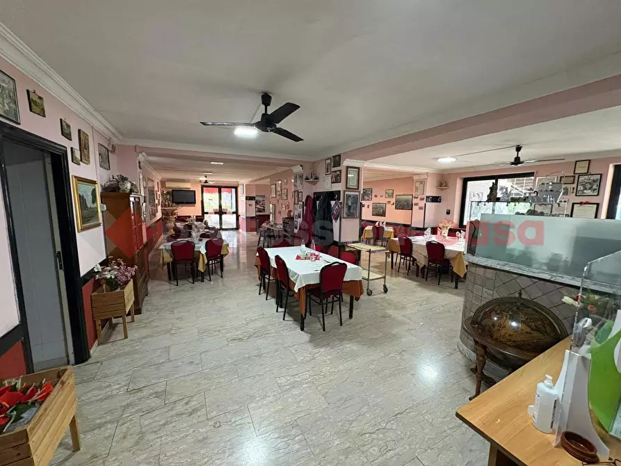 Immagine 11 di Bar / Ristorante in vendita  in Via Punta Fiume, snc a Sessa Aurunca