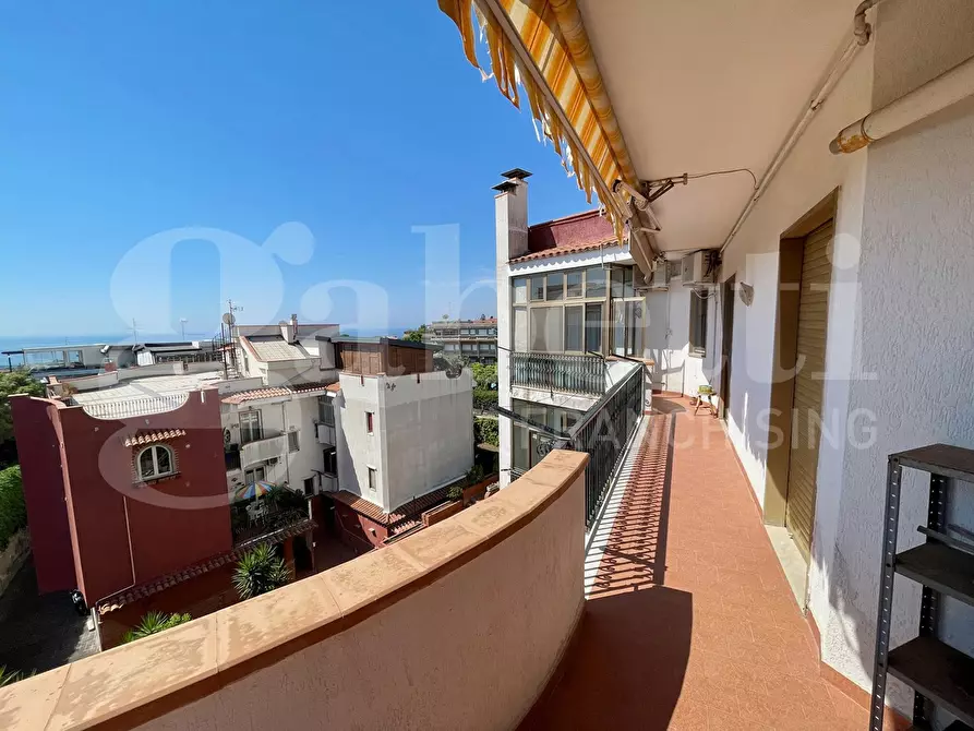 Immagine 5 di Appartamento in vendita  in Via Mollica, 51 a Aci Castello