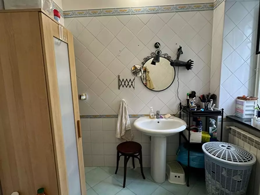 Immagine 37 di Appartamento in vendita  in Via Cupa San Pietro, 11 a Torre Del Greco