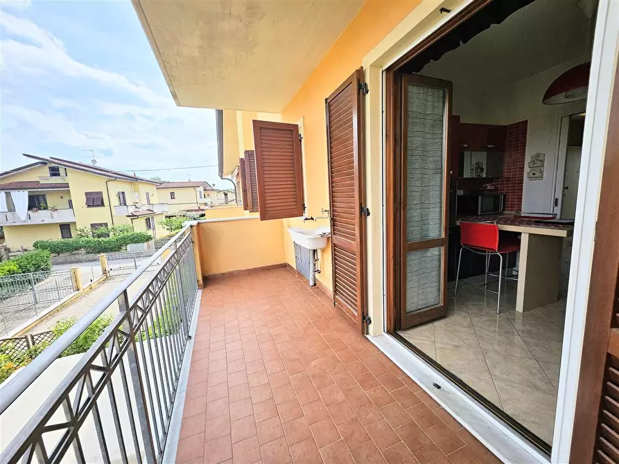 Immagine 15 di Appartamento in vendita  in Via COMPAGNI, 19 a Massa