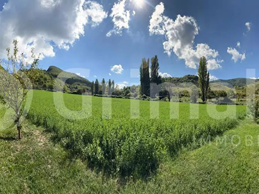 Immagine 10 di Casa indipendente in vendita  in Strada statale flaminia a Scheggia E Pascelupo