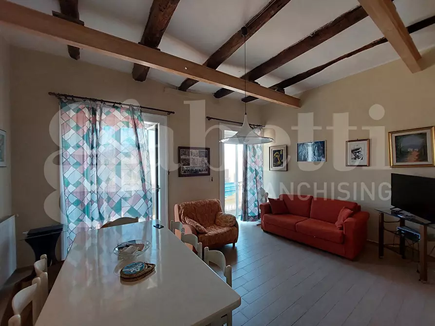Immagine 1 di Appartamento in vendita  in Via Duomo, 14 a Gaeta