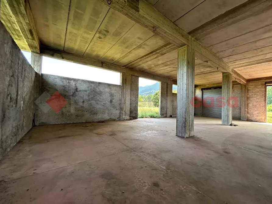 Immagine 9 di Capannone industriale in vendita  in Via di Varico, snc a Morolo