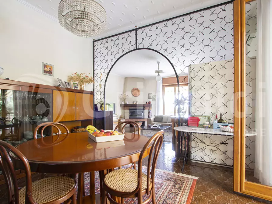 Immagine 8 di Albergo/B&B/Residence in vendita  in Via Besozzo, 12 a Mercallo