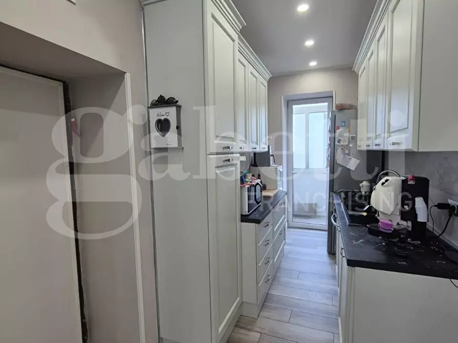 Immagine 2 di Appartamento in vendita  in Via Vittorio Veneto, 64 a Torre Annunziata