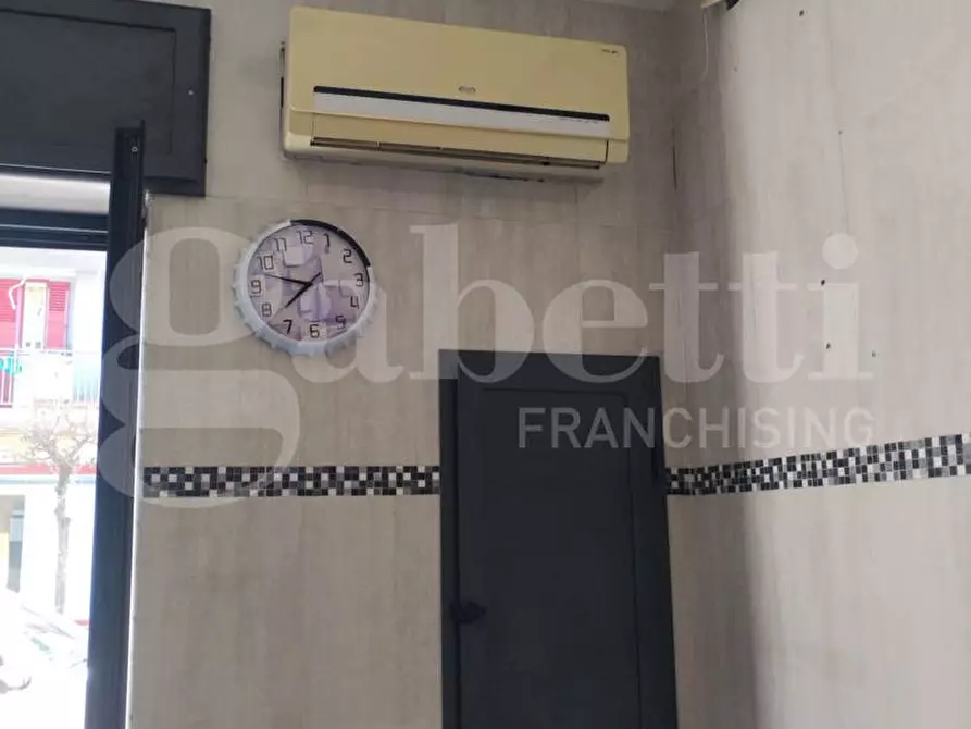 Immagine 7 di Negozio in affitto  in Via Giovanni XXIII a Frattaminore