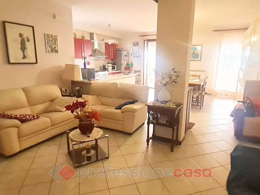 Immagine 6 di Appartamento in vendita  in Strada dei Palazzi a Torgiano