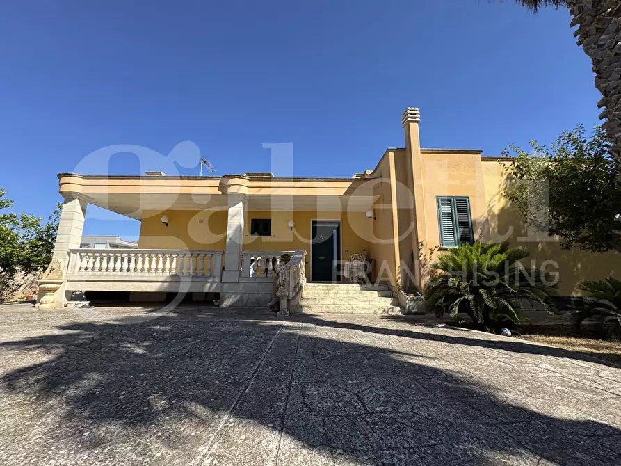 Immagine 1 di Villa in vendita  in Via San Gregorio Armeno, 42 a Nardo'