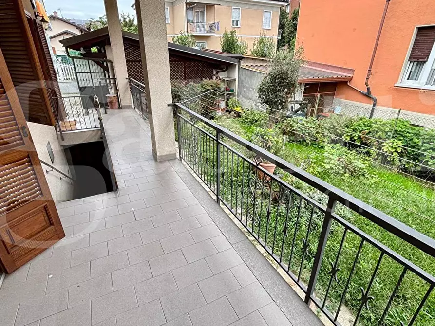 Immagine 11 di Villa in vendita  in Via Bellini a Orbassano