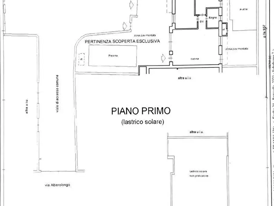 Immagine 22 di Casa trifamiliare in vendita  in Via Andrea Gusmai a Trani