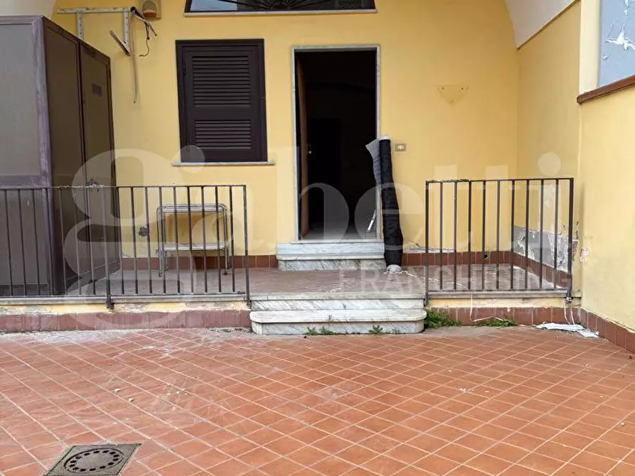 Immagine 1 di Appartamento in vendita  in Via Virgilio, a Succivo