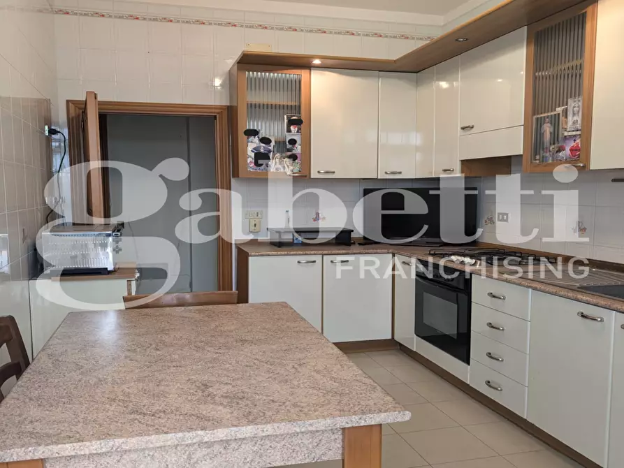 Immagine 8 di Appartamento in vendita  in Via Cesare Oddone a Foggia