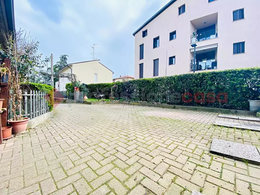 Immagine 14 di Villetta a schiera in vendita  in Via salvo d'acquisto, 13 a Casalgrande