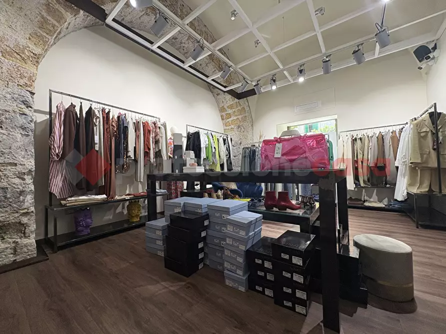 Immagine 7 di Attività commerciale in vendita  in Via ROMA, 113 a Terracina