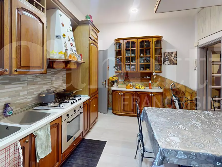 Immagine 13 di Appartamento in vendita  in Via del Trullo, 477 a Roma