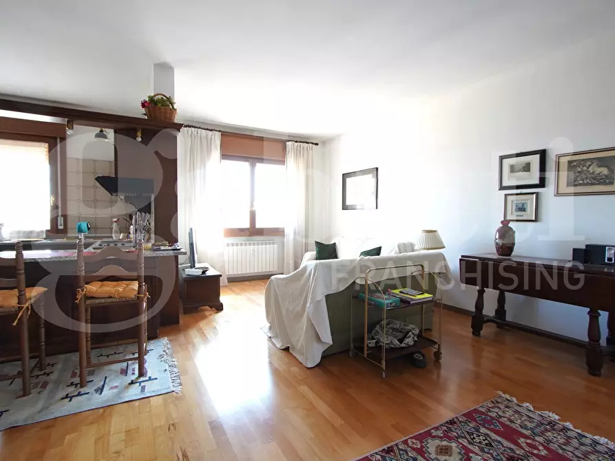 Immagine 2 di Appartamento in vendita  in Viale Giuseppe Garibaldi, . a Venezia